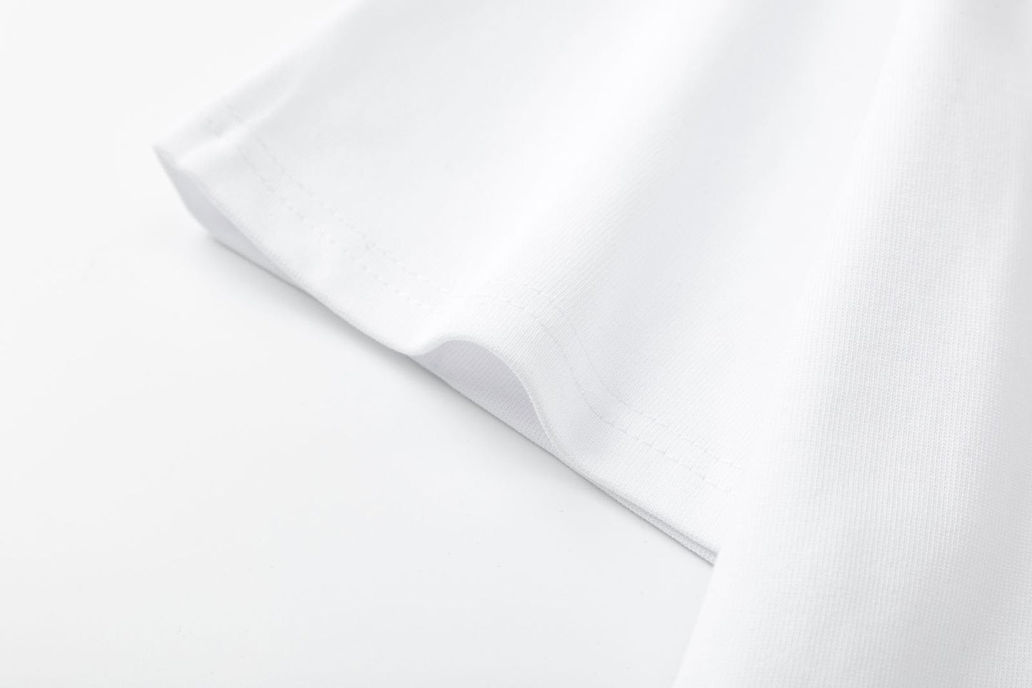 AMlRl Starburst T-Shirts