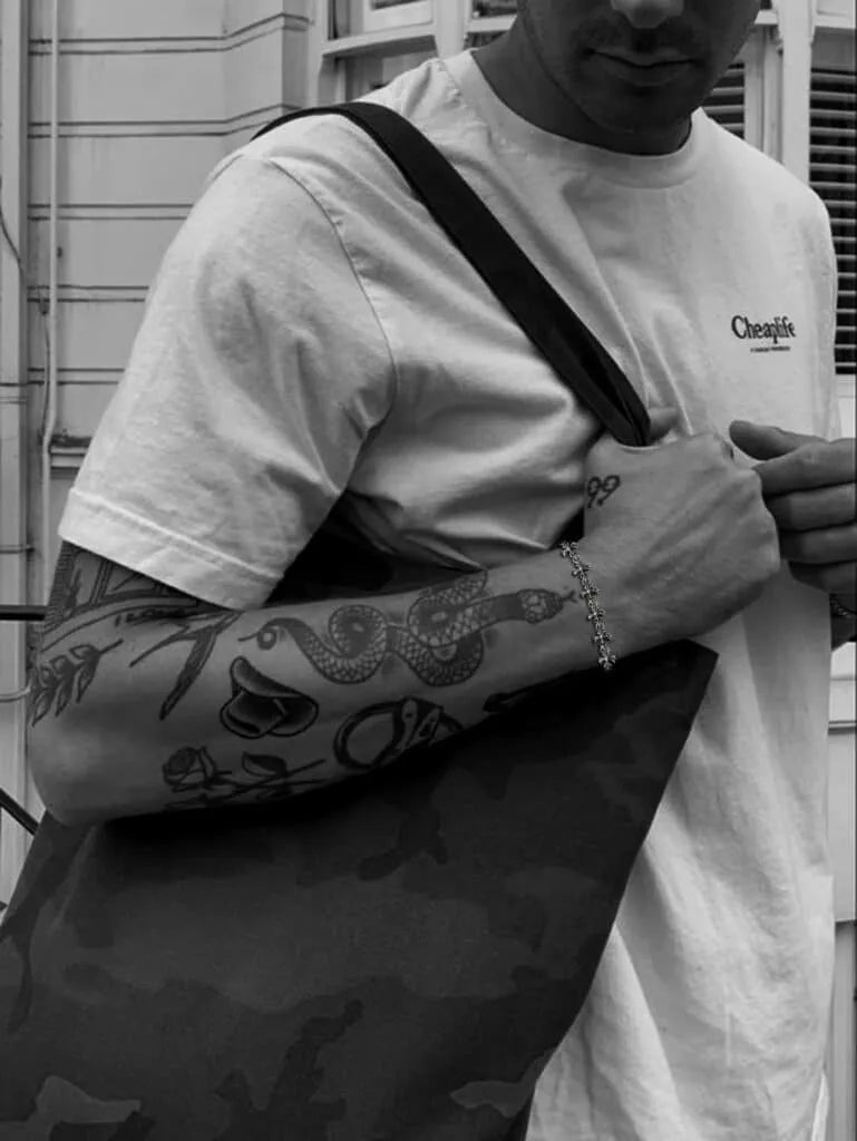 CH PLUS BRACELET WITH LINKS 6